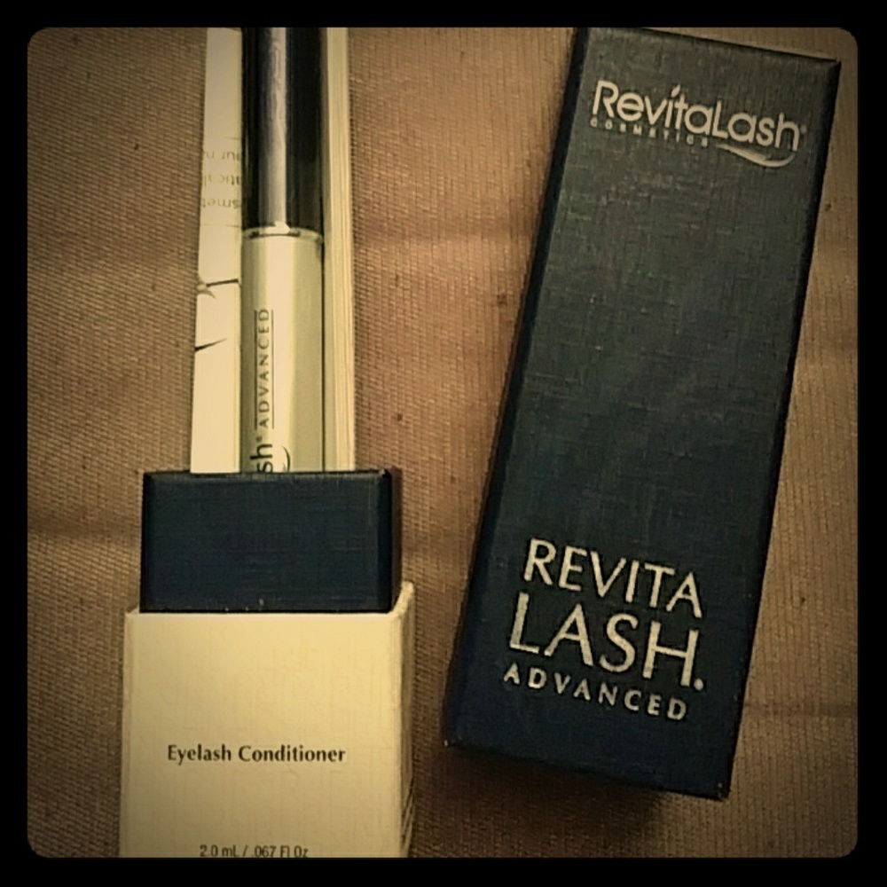 Revitalash advanced. Lash conditioner!!